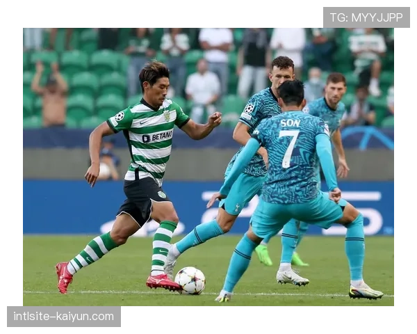 日本队旅欧球员保持团队协作 异国文化竞争培养关键时刻坚韧性