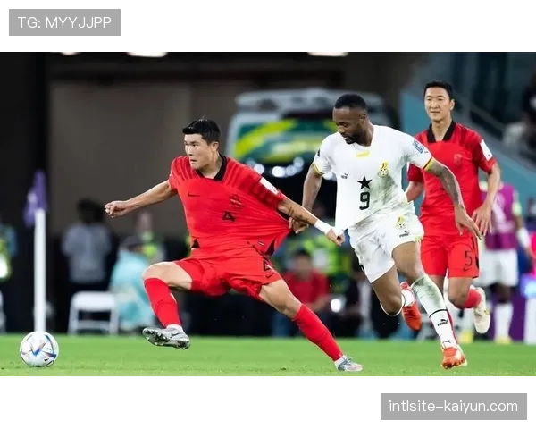 吉达国民战术执行力复盘：下半场调整战术加强边路传中